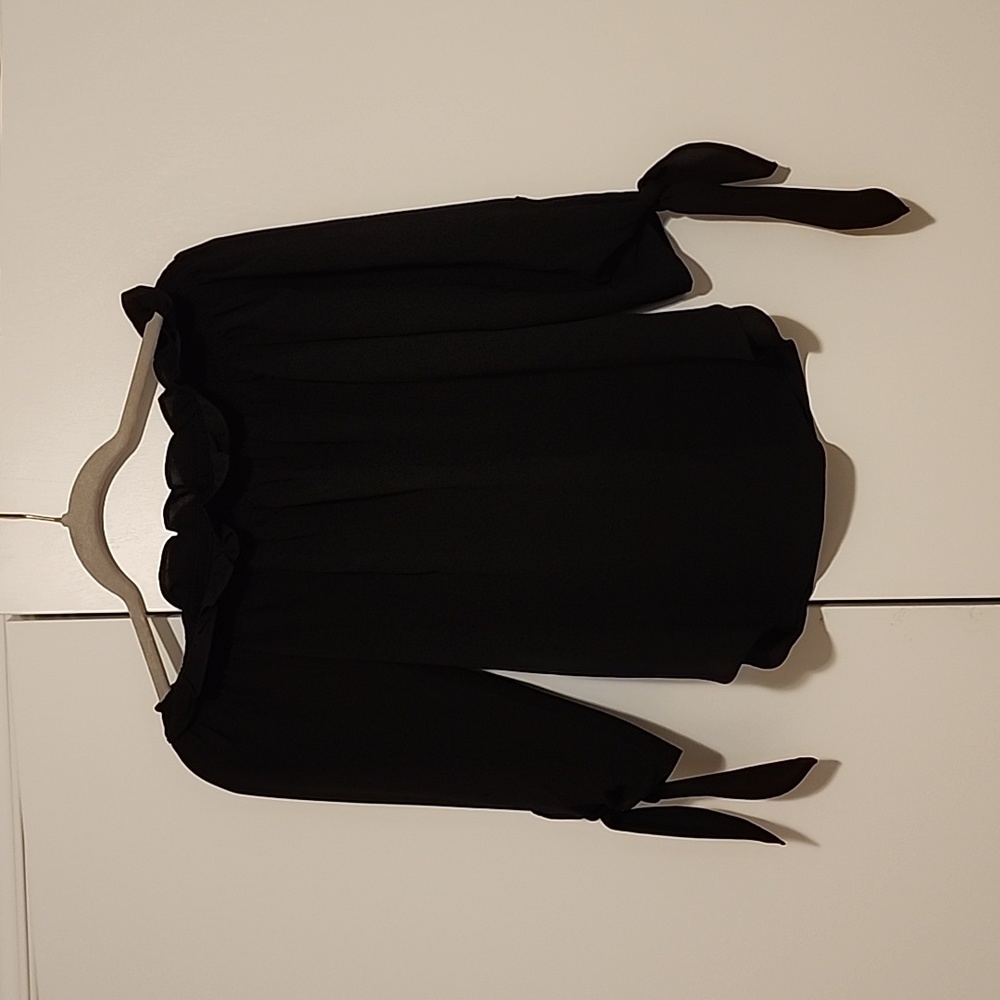 Michael Kors off shoulder black blouse
